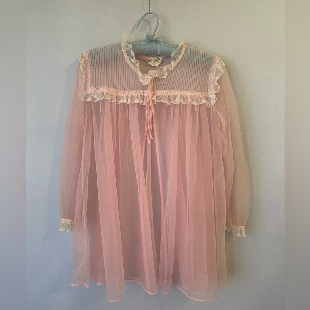 Vintage 60s Sheer Pink Nylon Pajama Nightie Top Peignoir - Picture 4 of 12
